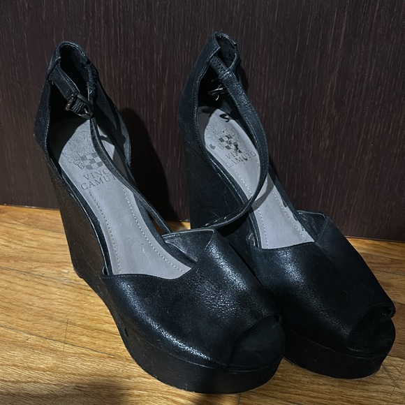 Vince Camuto Wedges - Picture 2 of 3